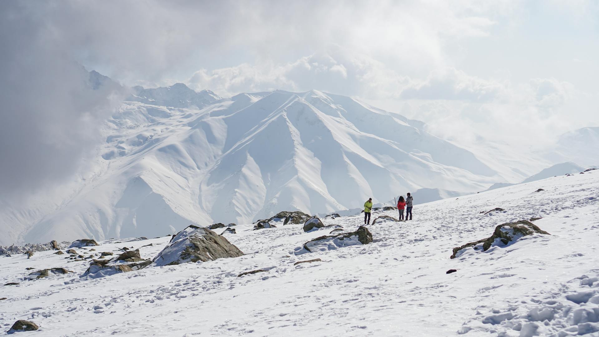 kashmir snow vally